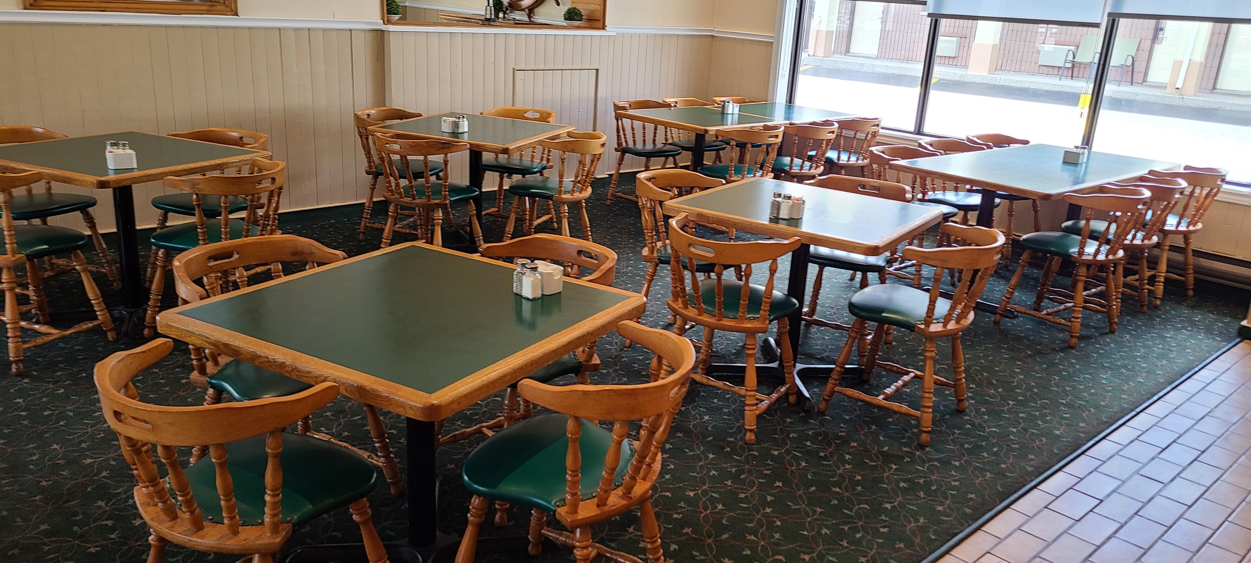 Quality Inn & Suites 1000 Islands Ґананокве Екстер'єр фото